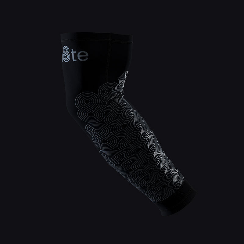 RACE COMPRESSION SLEEVE BLACK