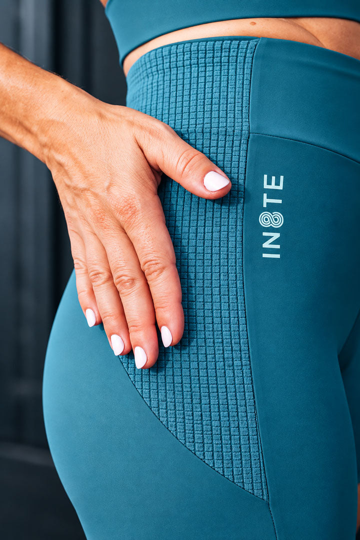 ERGONOMIC PANELLING — Unbroken Short Women Teal
