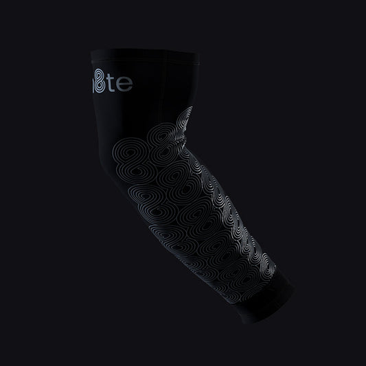 RACE COMPRESSION SLEEVE BLACK